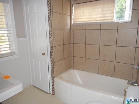 100 4th Ave E, Oneonta, AL 35121 photo 8