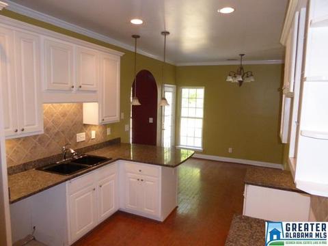 504 Sugarberry Dr, Maylene, AL 35114 photo 4