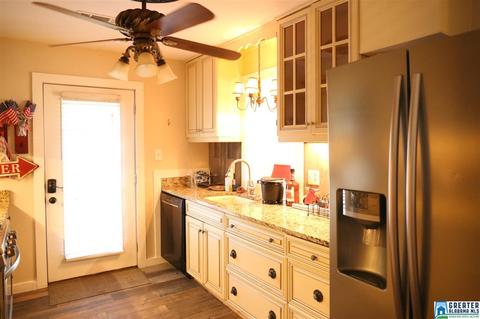 250 Riverside Dr, Clanton, AL 35046 photo 3