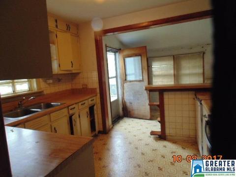 201 N 14th St, Clanton, AL 35045 photo 4