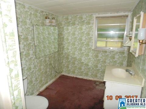 201 N 14th St, Clanton, AL 35045 photo 9
