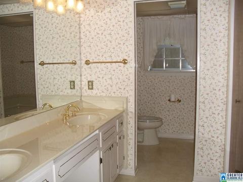 77 Forest Cir, Warrior, AL 35180 photo 10
