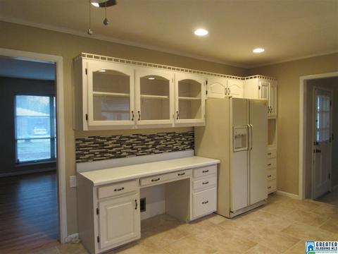 208 Lilla Ave, Clanton, AL 35045 photo 14