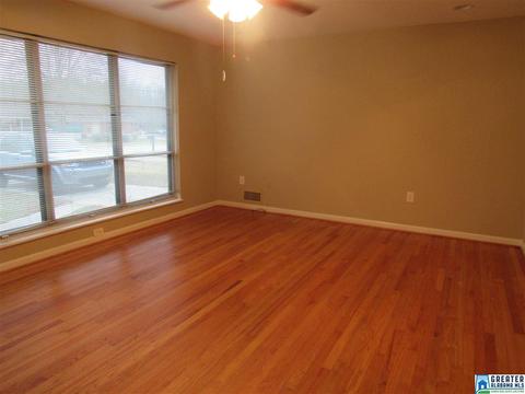 208 Lilla Ave, Clanton, AL 35045 photo 6