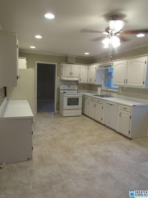 208 Lilla Ave, Clanton, AL 35045 photo 15