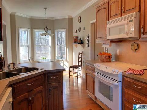 184 Grove Hill Dr, Alabaster, AL 35007 photo 4