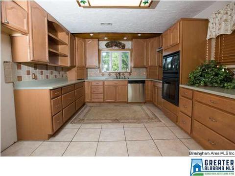 593 Cove Point Dr, Riverside, AL 35135 photo 11