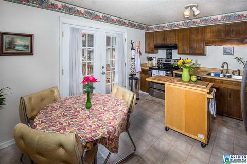 1303 Yellowleaf Ln, Maylene, AL 35114 photo 7