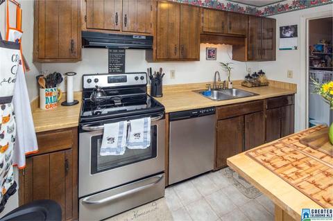 1303 Yellowleaf Ln, Maylene, AL 35114 photo 9