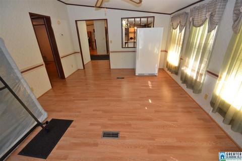210 Maylene Ln, Maylene, AL 35114 photo 9