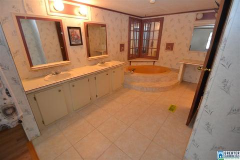 210 Maylene Ln, Maylene, AL 35114 photo 13
