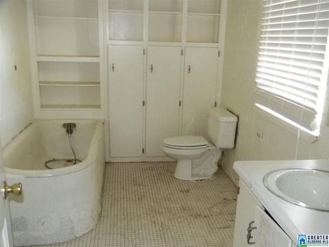 200 3rd St E, Warrior, AL 35180 photo 11