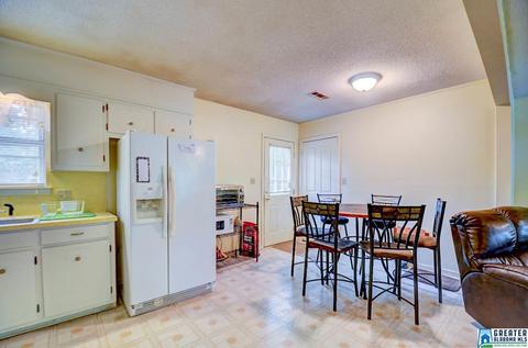 307 Debra Ave, Clanton, AL 35045 photo 8