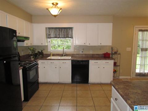501 Mccullars Dr, Weaver, AL 36277 photo 6