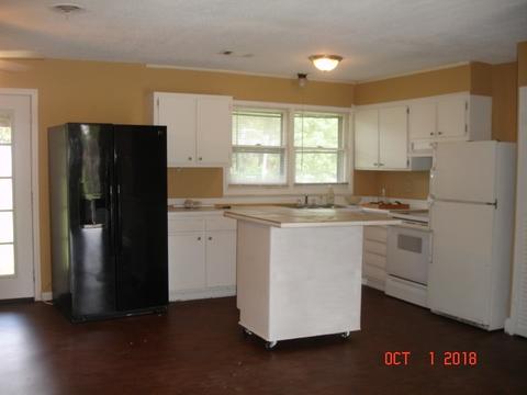 1604 Lee Ave, Clanton, AL 35045 photo 4