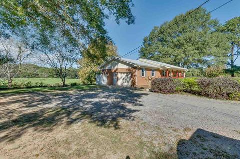 1052 Narrow Ln, Clanton, AL 35045 photo 5