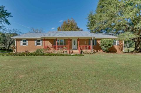 1052 Narrow Ln, Clanton, AL 35045 photo 1