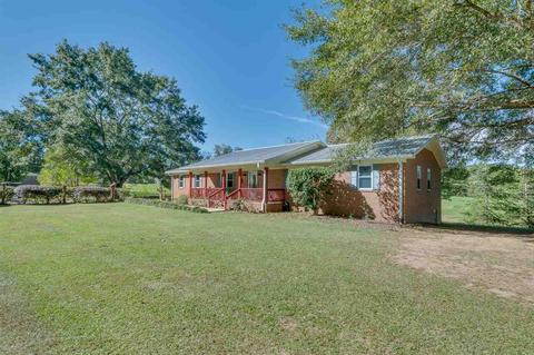 1052 Narrow Ln, Clanton, AL 35045 photo 4
