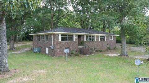 202 Cherokee Dr, Clanton, AL 35045 photo 1