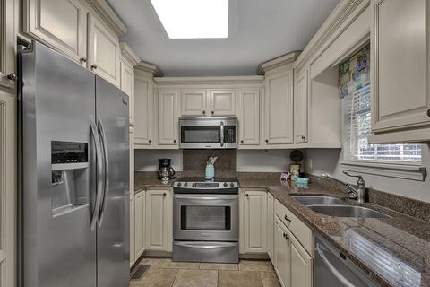 100 Hillside Dr, Maylene, AL 35114 photo 5