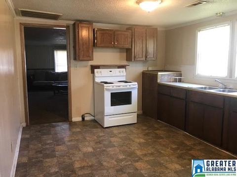 1007 Rollan St, Clanton, AL 35045 photo 4
