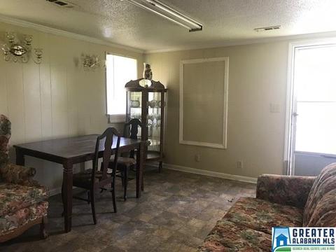 1007 Rollan St, Clanton, AL 35045 photo 5