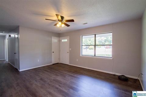 303 Debra Ave, Clanton, AL 35045 photo 4
