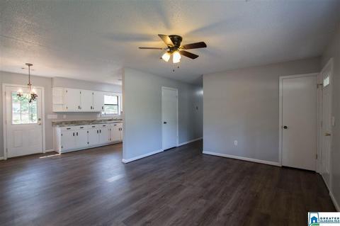303 Debra Ave, Clanton, AL 35045 photo 7