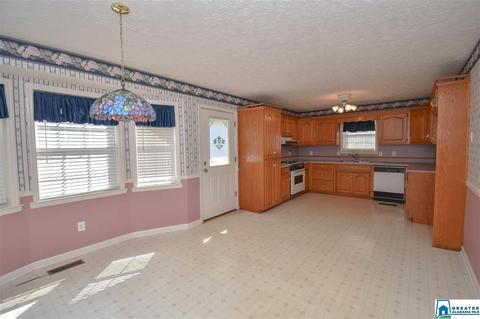 1206 Ruby Cir, Mount Olive, AL 35117 photo 10