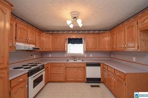 1206 Ruby Cir, Mount Olive, AL 35117 photo 8