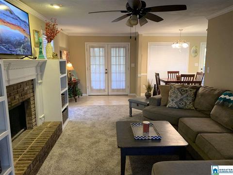 105 Comanche Cir, Alabaster, AL 35007 photo 4