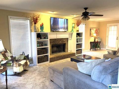 105 Comanche Cir, Alabaster, AL 35007 photo 3