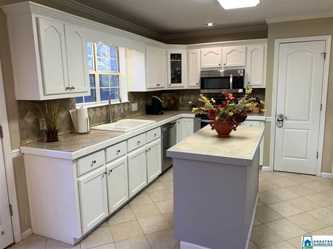 105 Comanche Cir, Alabaster, AL 35007 photo 14