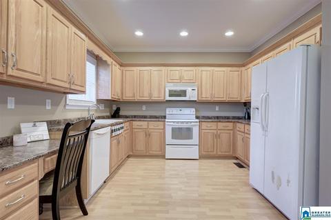 180 Spring Trl, Warrior, AL 35180 photo 9