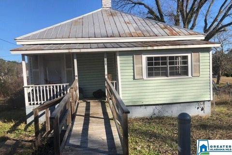 108 3rd St, Docena, AL 35060 photo 1