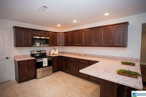 306 Meadowview Cir, Clanton, AL 35045 photo 5