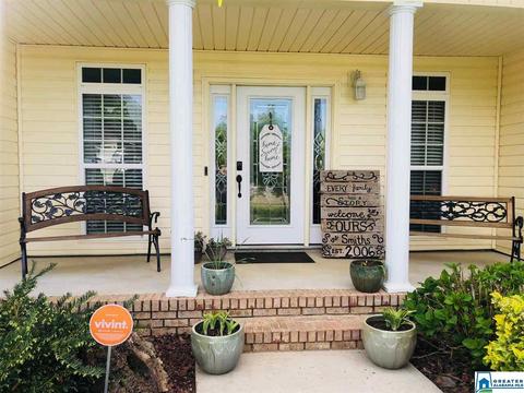 135 Battle Cir, Clanton, AL 35045 photo 2
