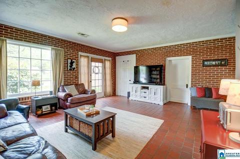 800 Lay Dam Rd, Clanton, AL 35045 photo 4
