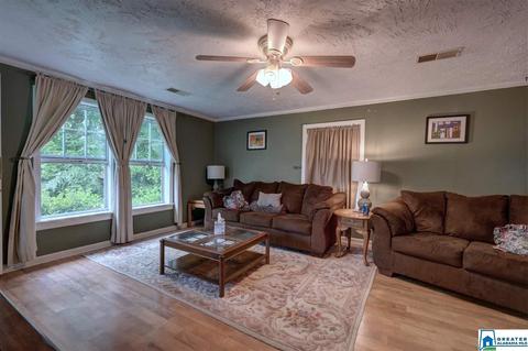 105 Moss St, Warrior, AL 35180 photo 9