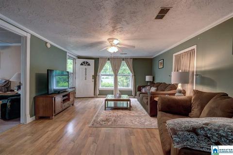 105 Moss St, Warrior, AL 35180 photo 2