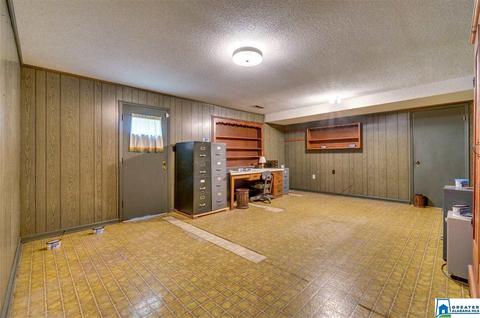 1403 Meadowood Dr, Clanton, AL 35045 photo 34