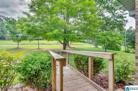 1403 Meadowood Dr, Clanton, AL 35045 photo 9