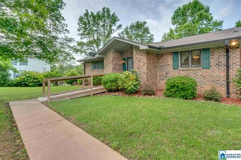 1403 Meadowood Dr, Clanton, AL 35045 photo 7