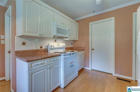 1403 Meadowood Dr, Clanton, AL 35045 photo 20