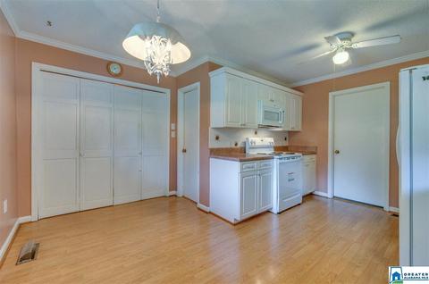 1403 Meadowood Dr, Clanton, AL 35045 photo 18