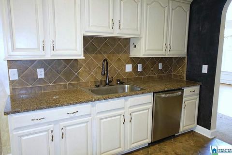 516 Sugarberry Dr, Maylene, AL 35114 photo 9