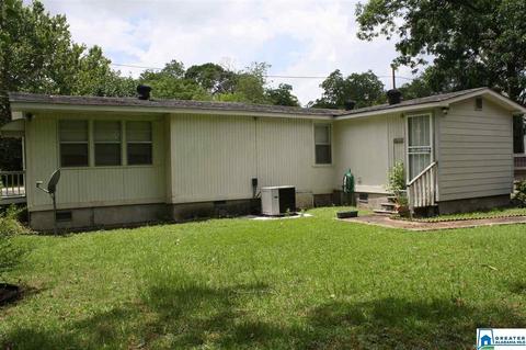 103 Taylor St, Clanton, AL 35045 photo 4