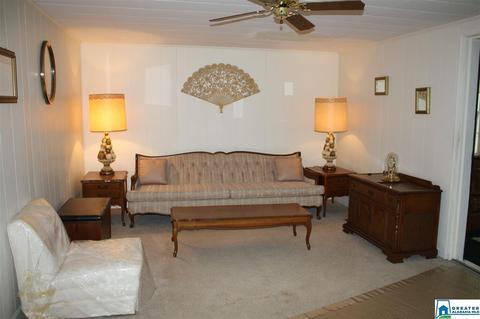103 Taylor St, Clanton, AL 35045 photo 9