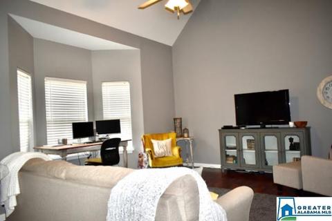 69 Park Dr, Clanton, AL 35045 photo 3