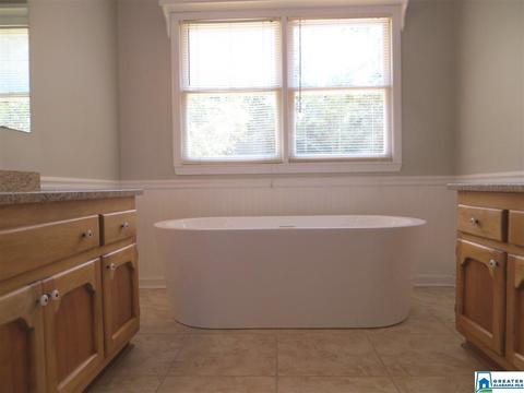 931 Apache Pass, Anniston, AL 36206 photo 3